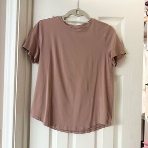 Lululemon tee